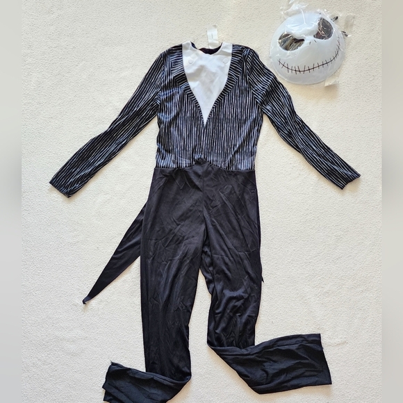 New Disney Nightmare Before Christmas Jack Skellington Halloween costume, Size L - Picture 4 of 6